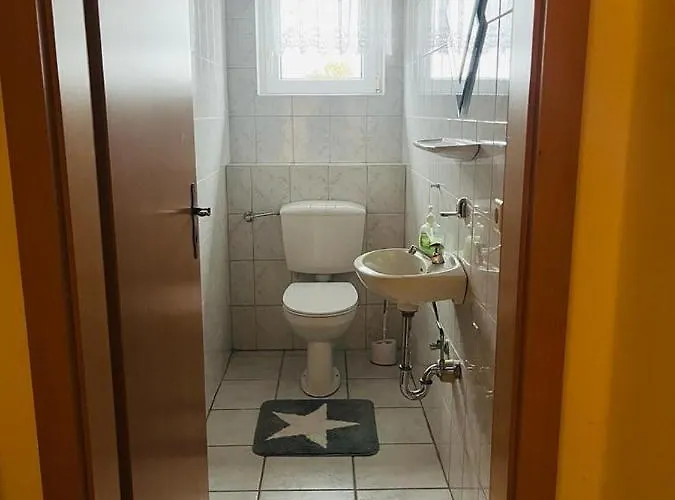 Kastner Monteurwohnung 2 Apartamento *